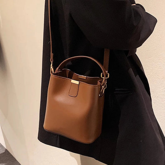 Women's Crossbody Bag – Adjustable Strap, Multi-Pocket, Everyday Carry